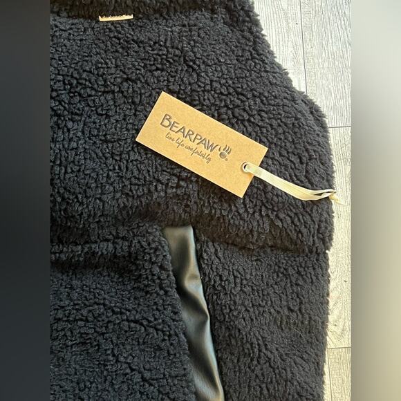 NWT BearPaw Womens Black Sherpa Faux Leather Full Zip Cozy Shearling Vest Sz XL - Picture 9 of 9